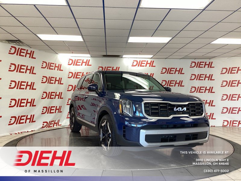 Used 2024 Kia Telluride S w/ S Sunroof Package AWD/4WD image 1