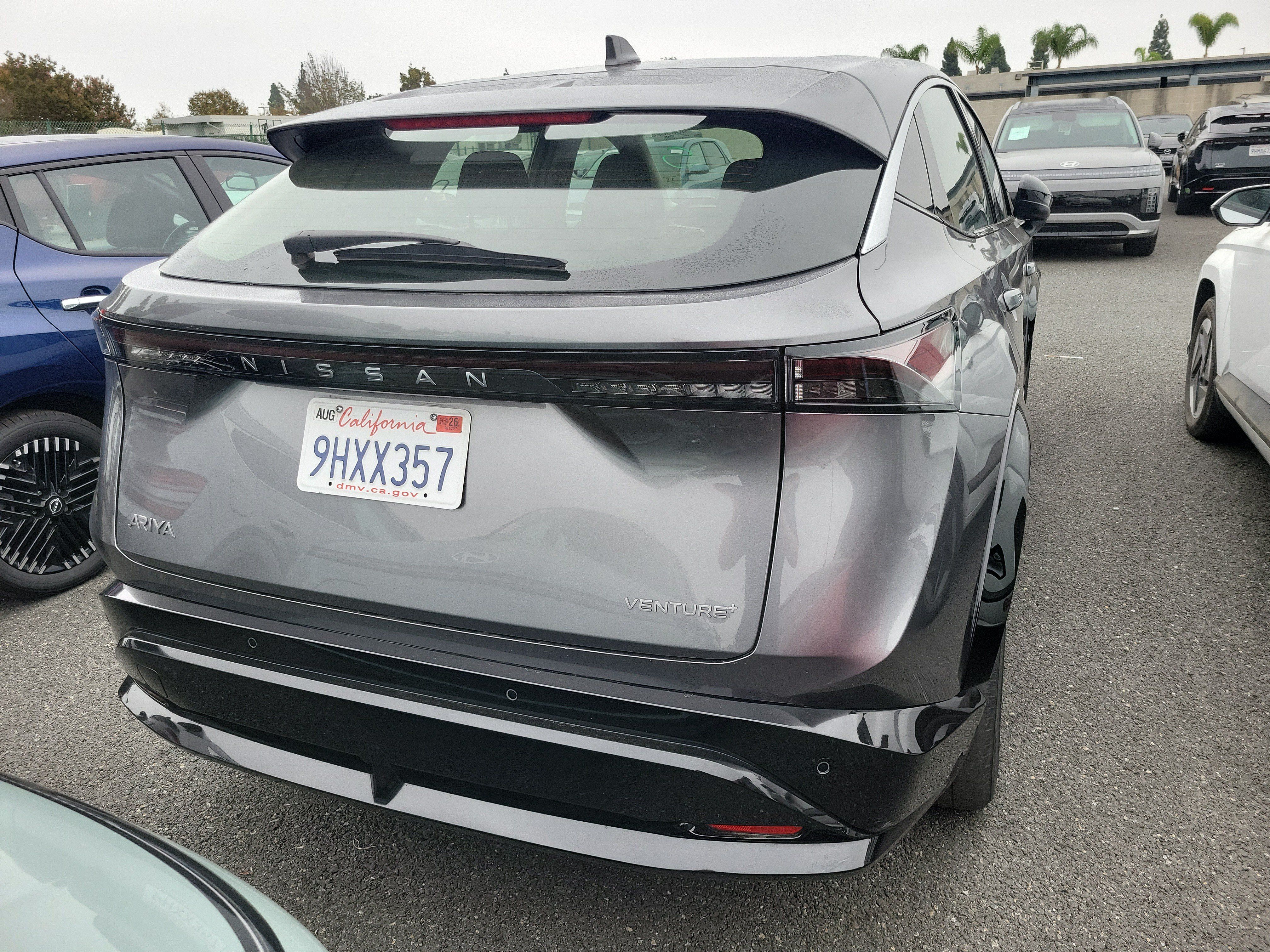 Used 2023 Nissan Ariya FWD image 5