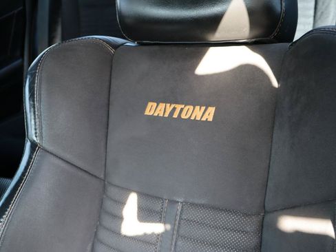 Used 2017 Dodge Charger R/T RWD image 27