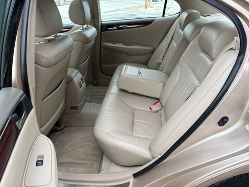 Used 2002 Lexus ES 330 V6 image 12