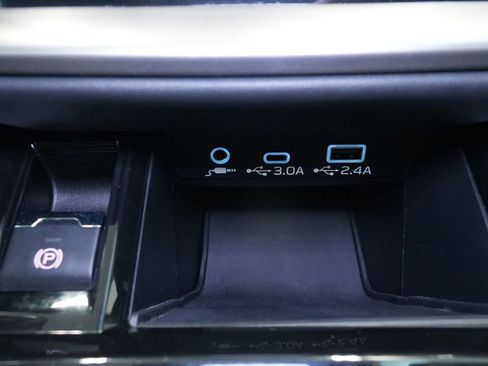 Used 2024 Subaru Outback Limited image 36