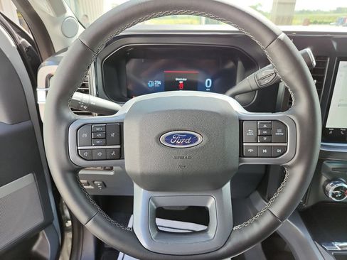 Used 2026 Ford F350 Lariat w/ Black Appearance Package AWD/4WD image 6