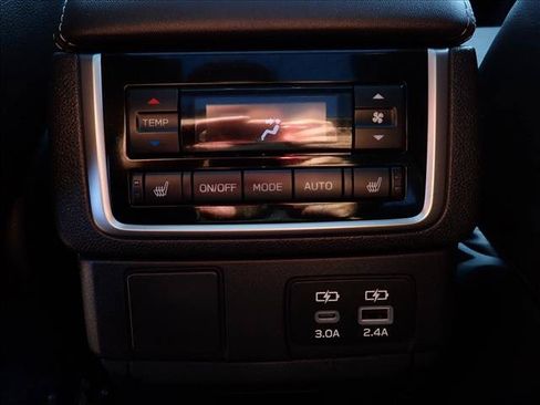 Used 2025 Subaru Ascent Limited w/ Popular Package #2 AWD/4WD image 11