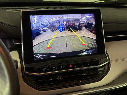 Used 2022 Jeep Compass Limited image 25