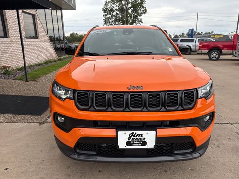 New 2026 Jeep Compass Latitude image 6