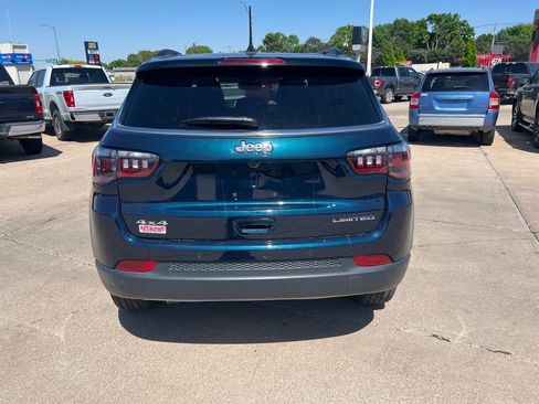 Used 2024 Jeep Compass Limited image 7