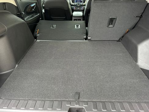 Certified 2024 GMC Terrain Denali w/ Denali Premium Package AWD/4WD image 18