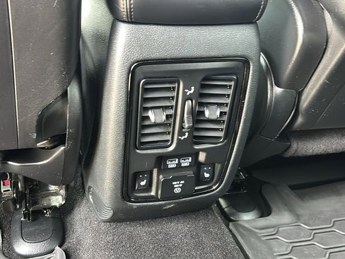 Used 2019 Dodge Durango GT image 27