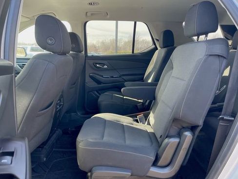 Used 2020 Chevrolet Traverse LT w/ LPO, Blackout Package image 24