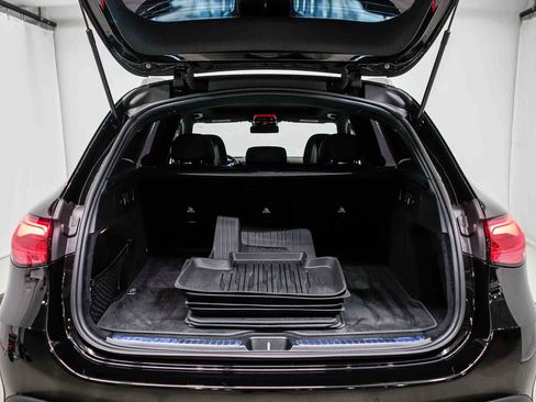 Used 2025 Mercedes-Benz GLC 43 AMG 4MATIC image 28