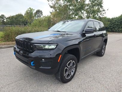 Used 2022 Jeep Grand Cherokee Trailhawk w/ Advanced Protech Group II