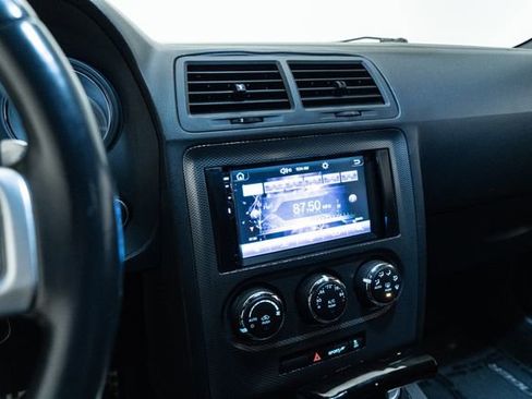 Used 2012 Dodge Challenger R/T image 24