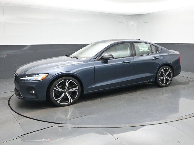 Used 2024 Volvo S60 B5 Ultimate w/ Climate Package AWD/4WD image 4