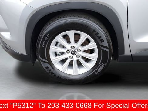 Certified 2025 Toyota Grand Highlander AWD image 3