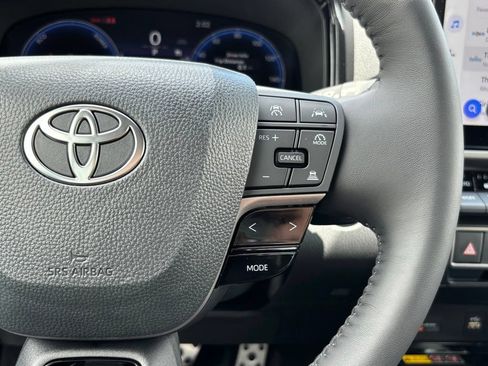 New 2026 Toyota Camry XSE FWD image 18