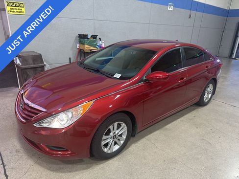 Used 2012 Hyundai Sonata GLS w/ Popular Equipment Pkg image 1