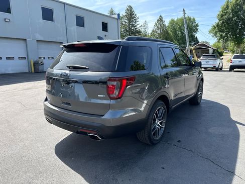Used 2017 Ford Explorer Sport w/ Equipment Group 401A AWD/4WD image 3