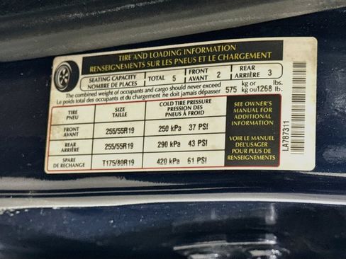 Used 2016 Land Rover LR4 AWD/4WD image 38