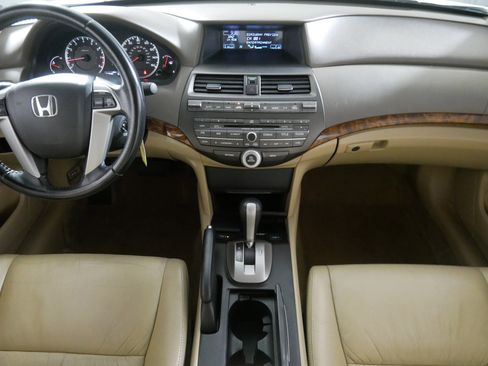 Used 2009 Honda Accord EX-L image 10