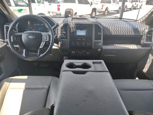 Used 2022 Ford F550 4x4 Crew Cab Super Duty w/ Power Equipment Group image 16