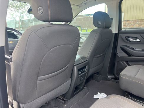 Used 2018 Chevrolet Traverse LT image 13
