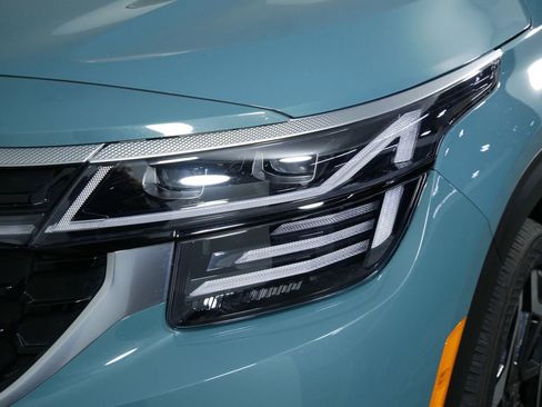 Certified 2024 Kia Seltos SX w/ SX Sunroof Package image 14