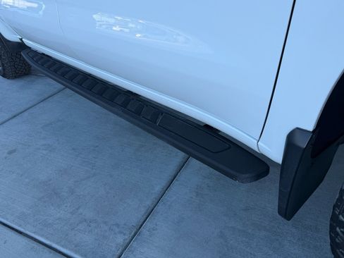 Used 2025 Chevrolet Silverado 1500 Custom Trail Boss w/ LPO, Dark Essentials Package image 27