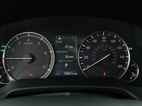 Used 2019 Lexus RX 350L Premium w/ Premium Package image 26