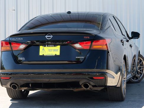 Used 2024 Nissan Altima 2.0 SR image 4