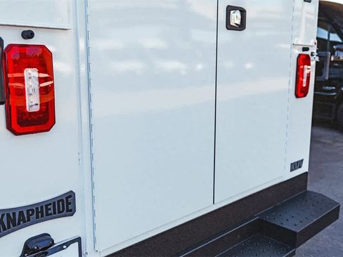 New 2026 Ford E-350 and Econoline 350 Super Duty w/ Power Equipment Group image 8