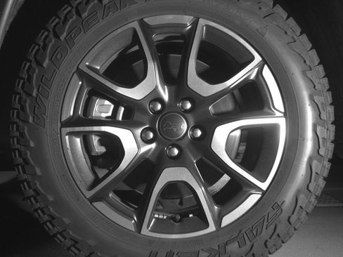 Used 2025 Jeep Compass Trailhawk AWD/4WD image 12