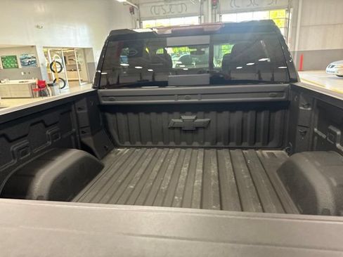 Used 2021 Chevrolet Silverado 1500 LT Trail Boss w/ Convenience Package II AWD/4WD image 19