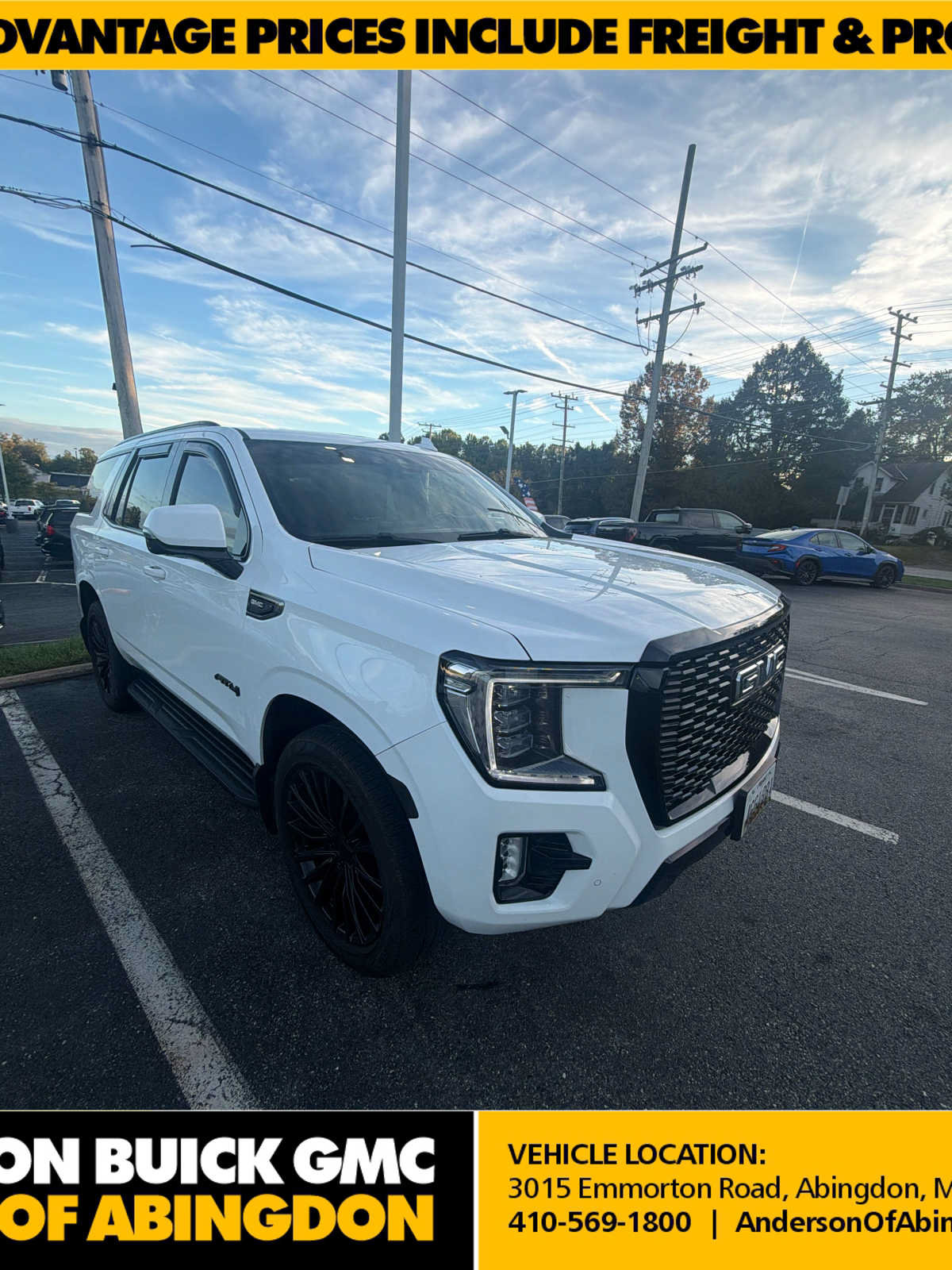 Used 2023 GMC Yukon AT4 w/ Technology Package AWD/4WD image 1