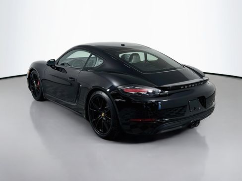 Certified 2018 Porsche 718 Cayman RWD image 3