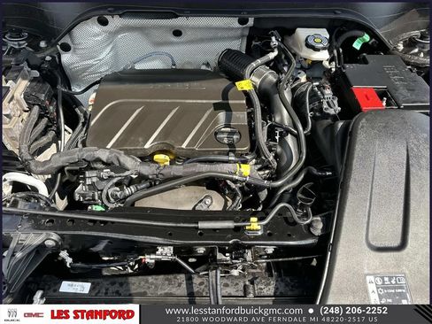 Certified 2025 Buick Envista Sport Touring FWD image 12