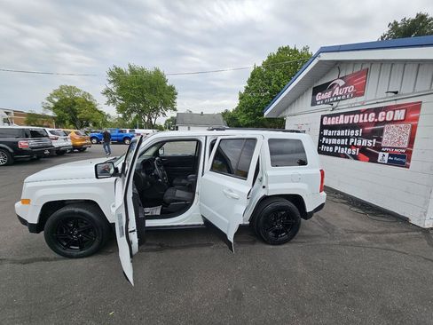 Used 2016 Jeep Patriot Sport w/ Power Value Group FWD image 24