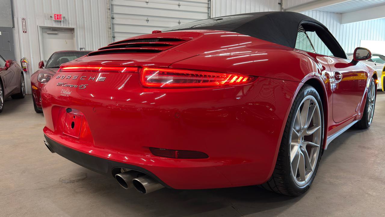 Used 2014 Porsche 911 Carrera 4S AWD/4WD image 17