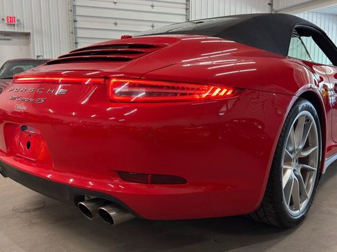 Used 2014 Porsche 911 Carrera 4S AWD/4WD image 17