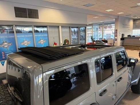 Used 2023 Jeep Wrangler Unlimited Rubicon 4xe w/ Cold Weather Group image 23