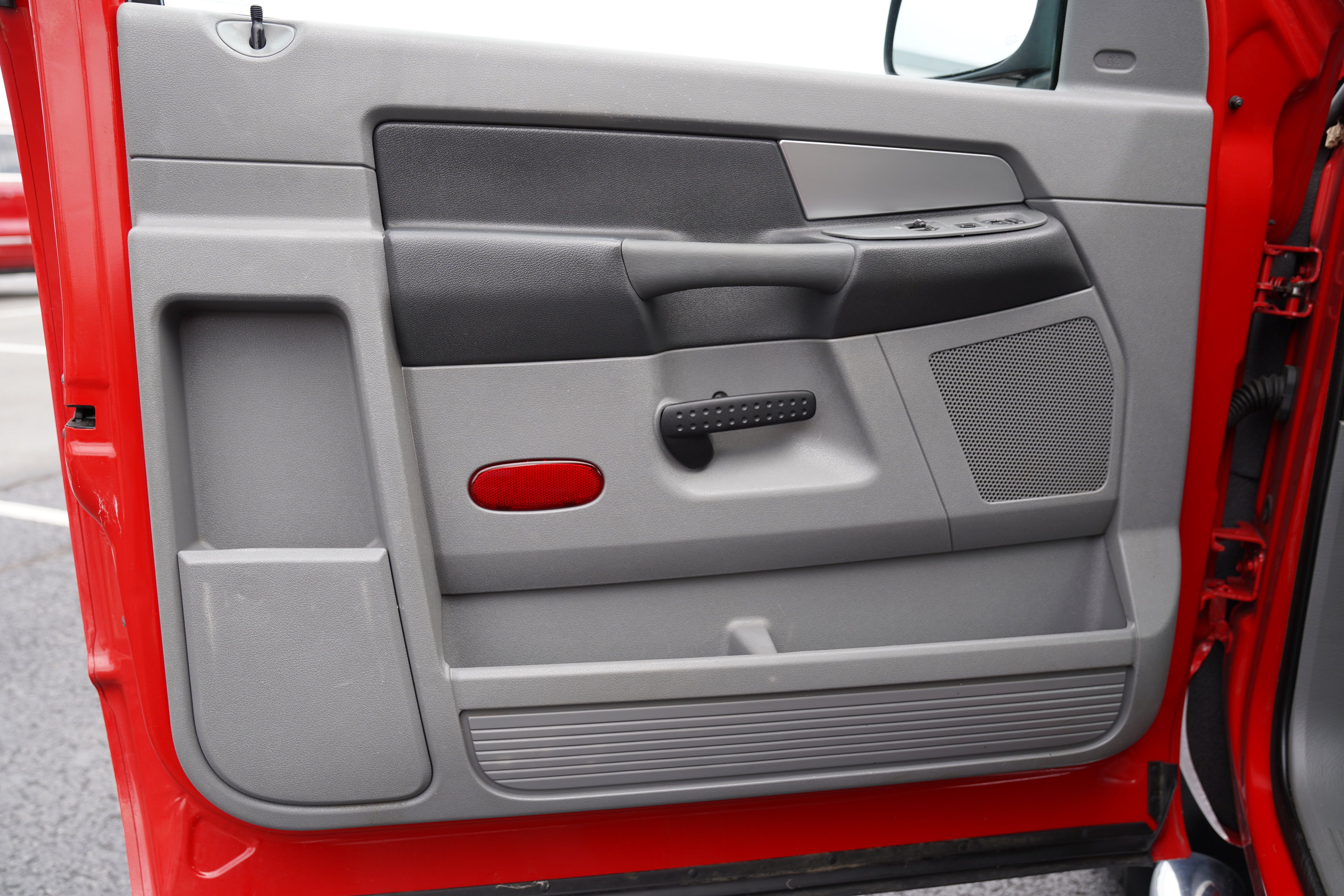 Used 2007 Dodge Ram 1500 Truck SLT w/ Trailer Tow Group RWD image 14