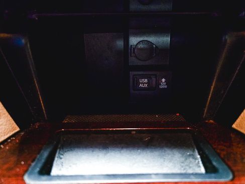 Used 2014 Toyota Camry XLE image 30