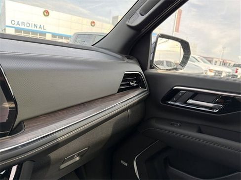 New 2026 Chevrolet Suburban Premier w/ Sun And Tow Package image 4