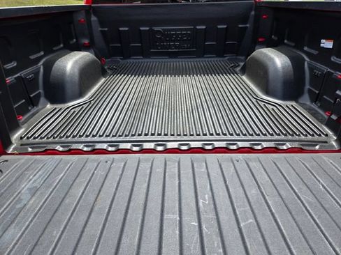 Used 2025 Chevrolet Silverado 1500 LT AWD/4WD image 17