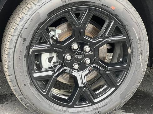 New 2025 Ford Maverick Lobo AWD/4WD image 7