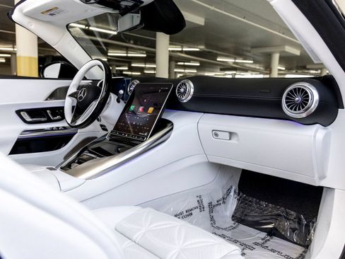 New 2026 Mercedes-Benz Maybach SL 680 image 31