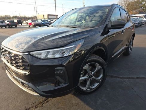 Certified 2024 Ford Escape ST-Line image 3