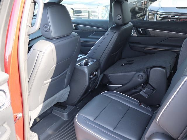 New 2026 Buick Enclave Avenir w/ Super Cruise Package AWD/4WD image 13