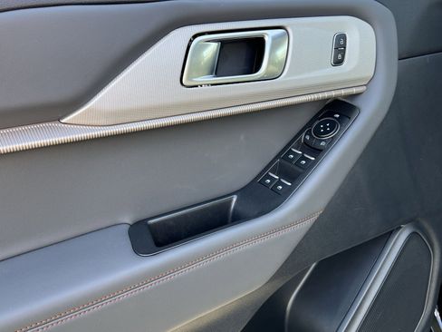 Used 2025 Ford Explorer Active image 15