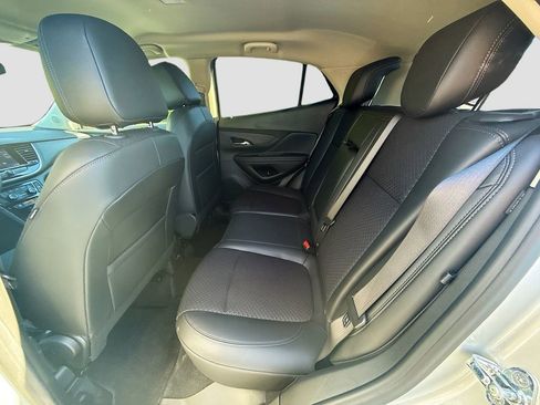Used 2022 Buick Encore Preferred w/ Safety Package image 23