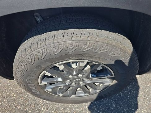 Certified 2025 Chevrolet Traverse Z71 w/ Enhanced Driving Package AWD/4WD image 6